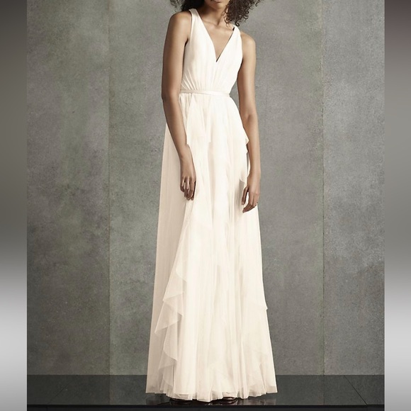 Vera Wang White dress in Ivory - NWT! - Picture 1 of 8